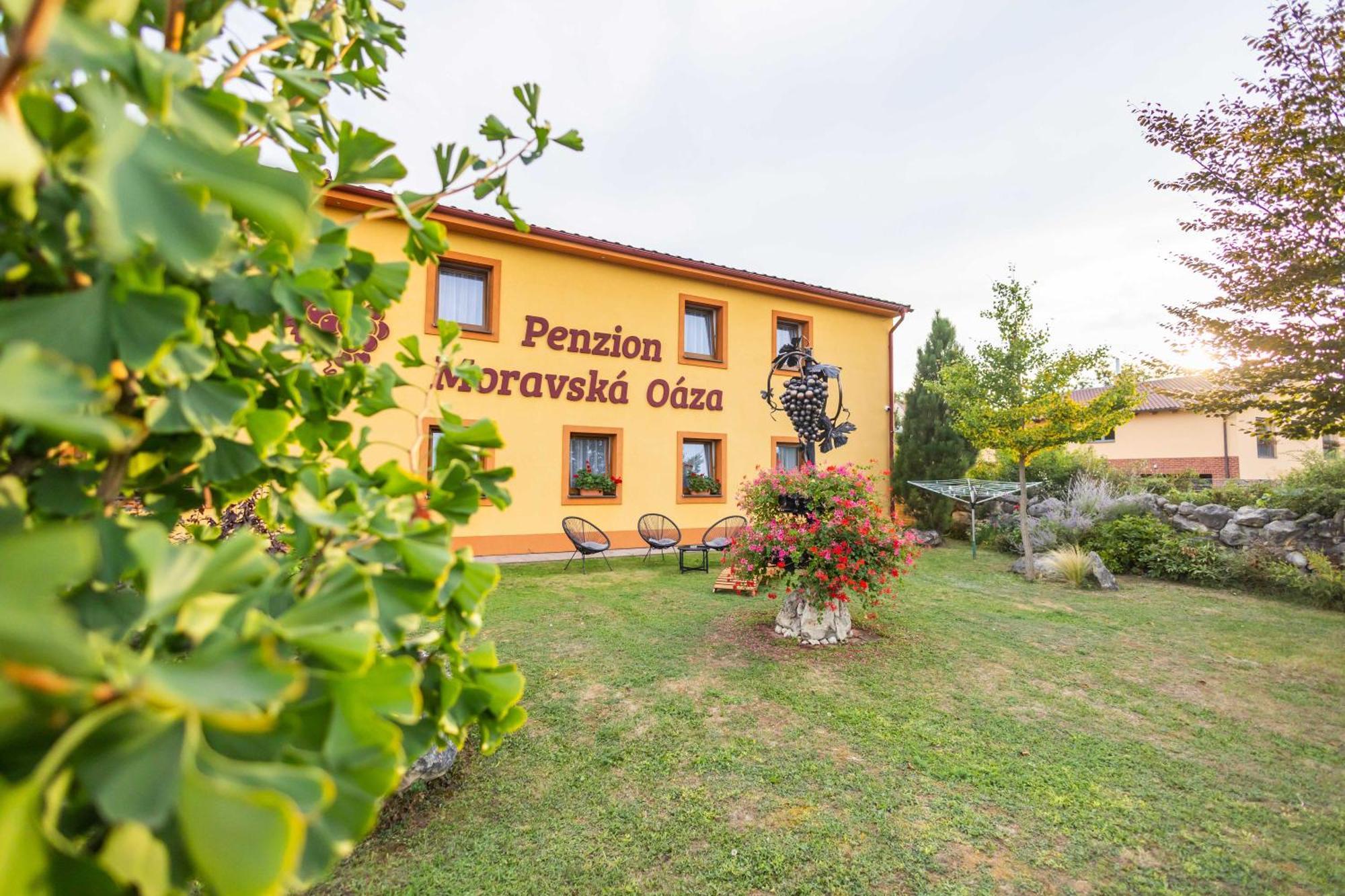 Penzion Moravska Oaza Valtice Dış mekan fotoğraf