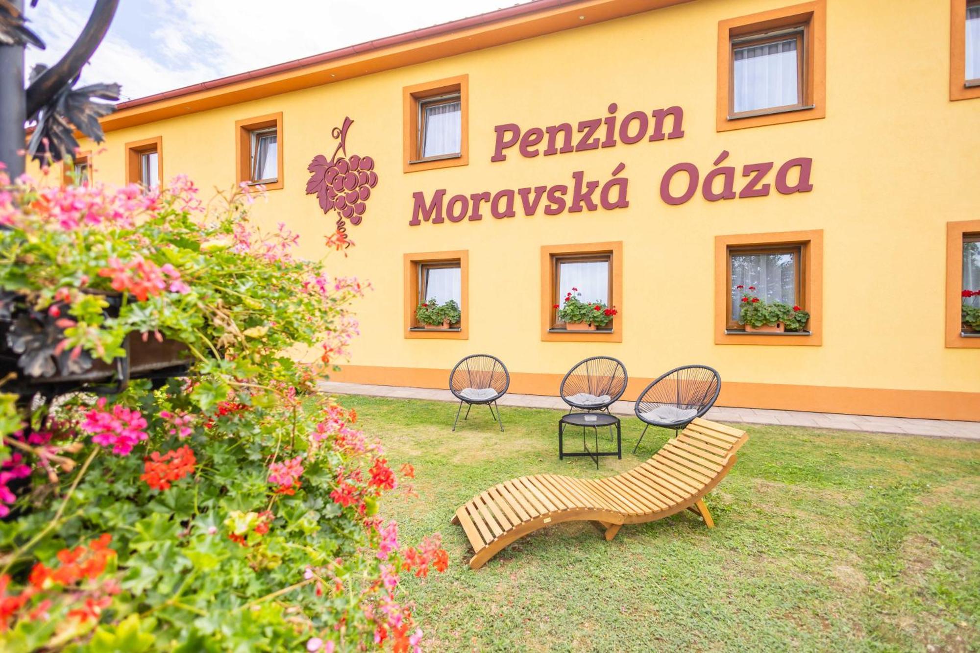 Penzion Moravska Oaza Valtice Dış mekan fotoğraf